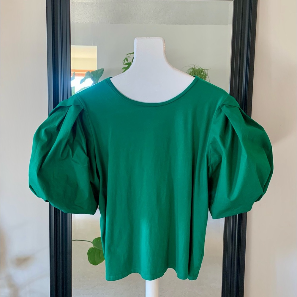 Green Short Puffy Sleeve Shirt